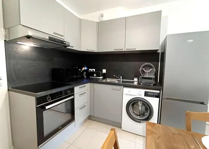 T2 Avec Jardinet Et Parking, 6 Pers - - Fr-1-457-384 * サン・ラリー・スラン